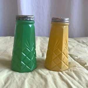 Vintage 1950s painted glass salt and pepper shakers in yellow & green